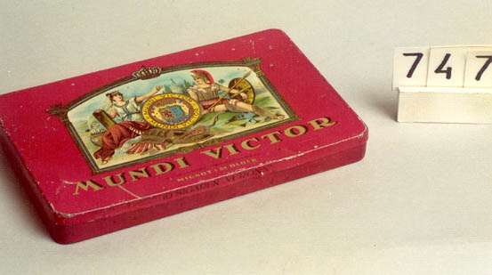 MUNDI VICTOR N.V. Vereenigde Tabaksindustrieen Mignot & De Block 10 sigaren `Verona'. No.597. Historisch Museum Deventer.