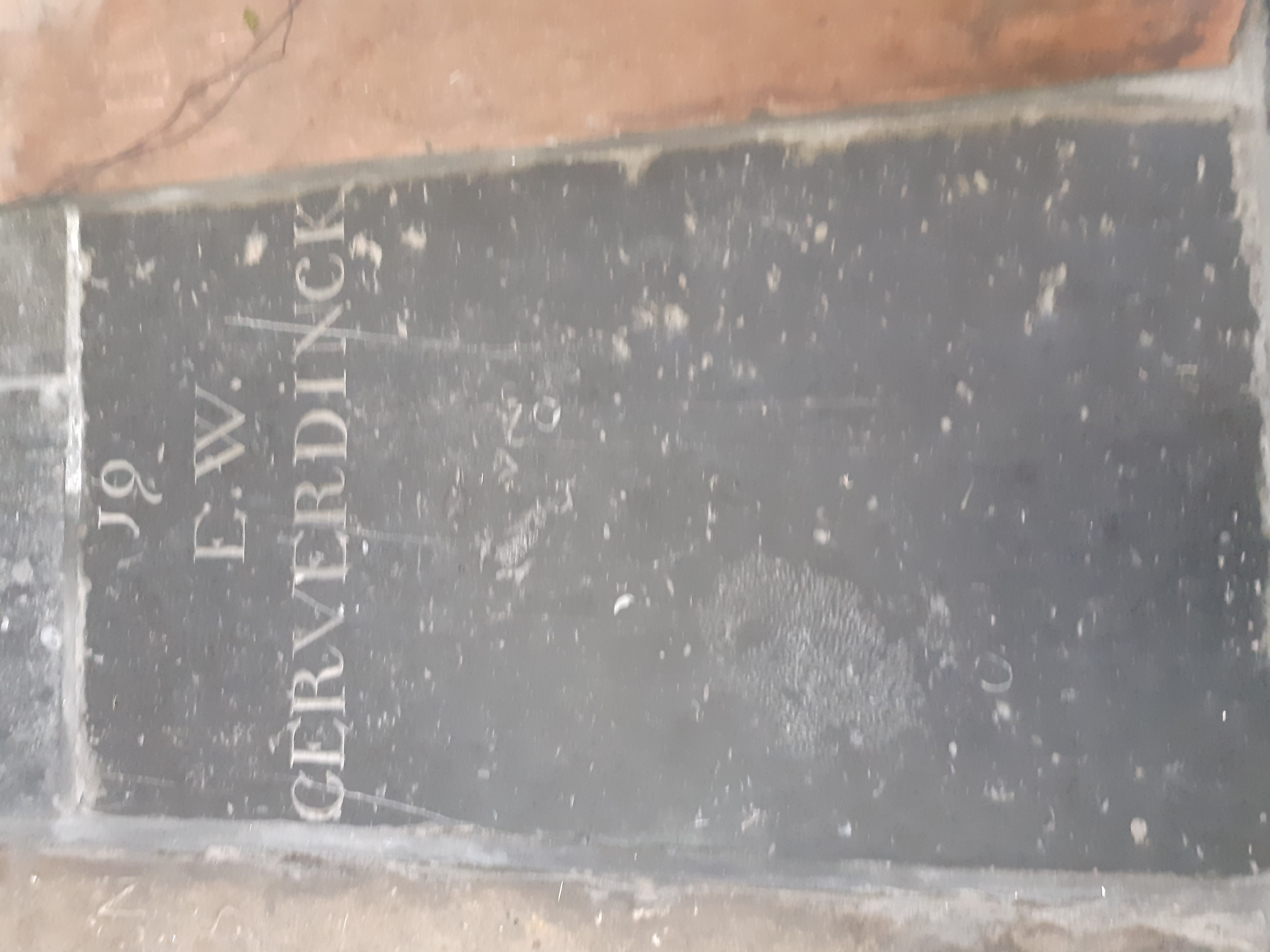 Walburgis grafsteen